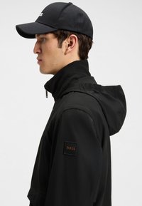 BOSS OHICE - Letná bunda - black