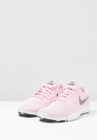 Nike Performance Zapatillas de entrenamiento - pink