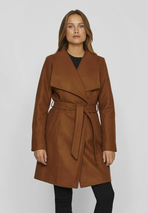 Trenchcoat - dachshund