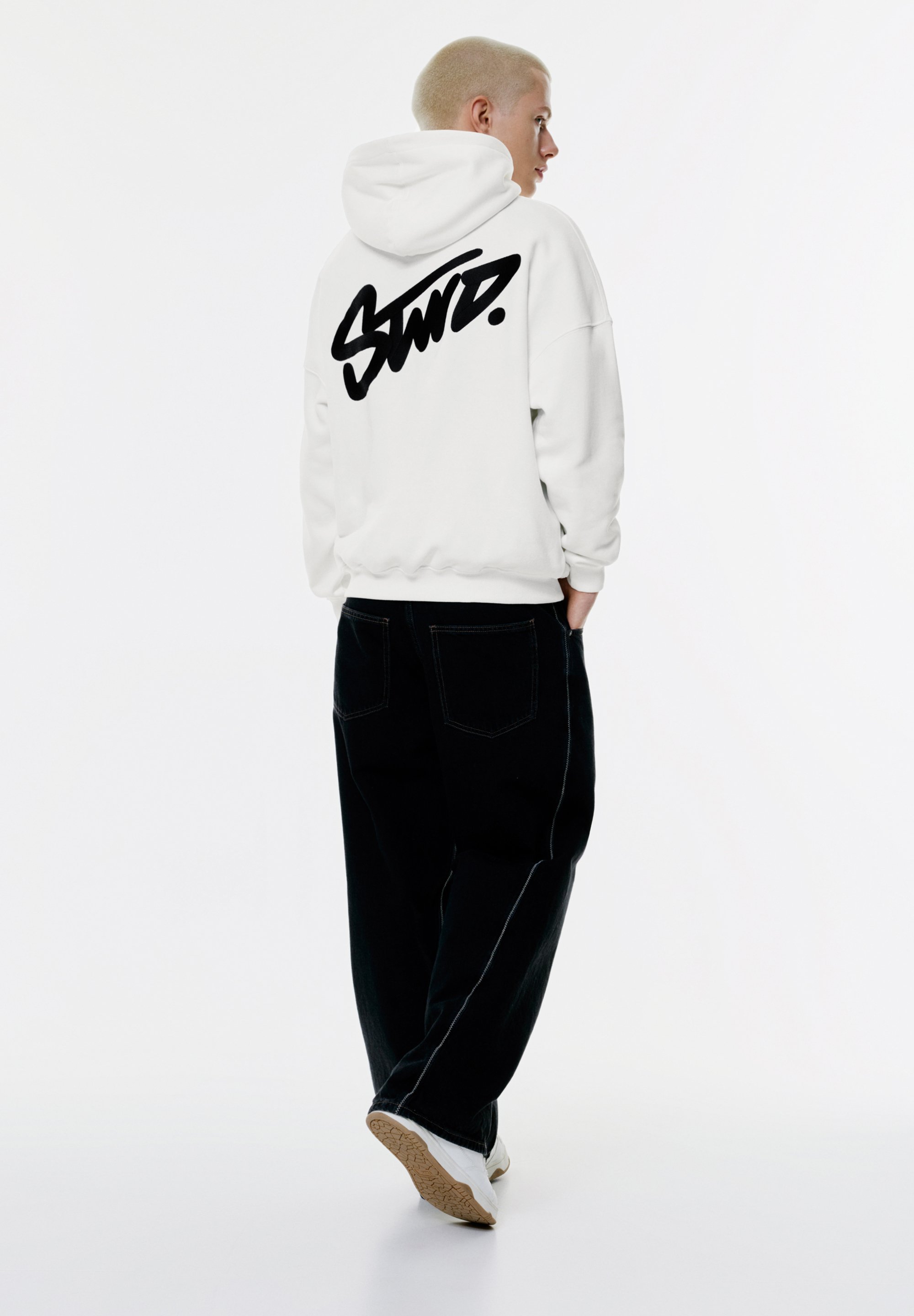 PULL&BEAR STWD EMBROIDERED LOGO - Hanorac - white/alb - Zalando.ro