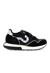 Sneaker bassa in bianco e nero con logo riflettente argento, chiusura con lacci, suola imbottita e suola testurizzata per la trazione.