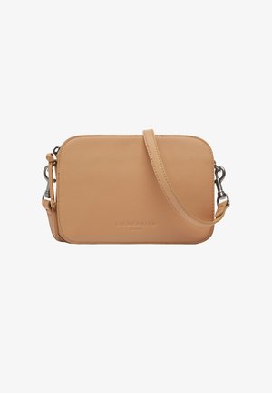 Rechteckige Ledertasche zum Umhängen mit verstellbarem Riemen und silbernen Schnallen, vorne in der Mitte mit eingeprägtem kleinen Markennamen.