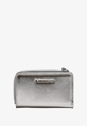 Sølvfarvet metalpung med tekstureret finish, lynlås-lukning og logodetalje. Kompakt rektangulær form, velegnet til kort og mønter.