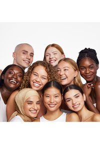 Makeup Revolution REVOLUTION SKIN SILK SERUM FOUNDATION - Foundation - f8.5