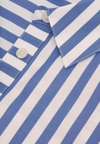 Unselected, blue white stripe