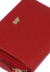 Braun Büffel ASTI 10 CM - Monedero - rot