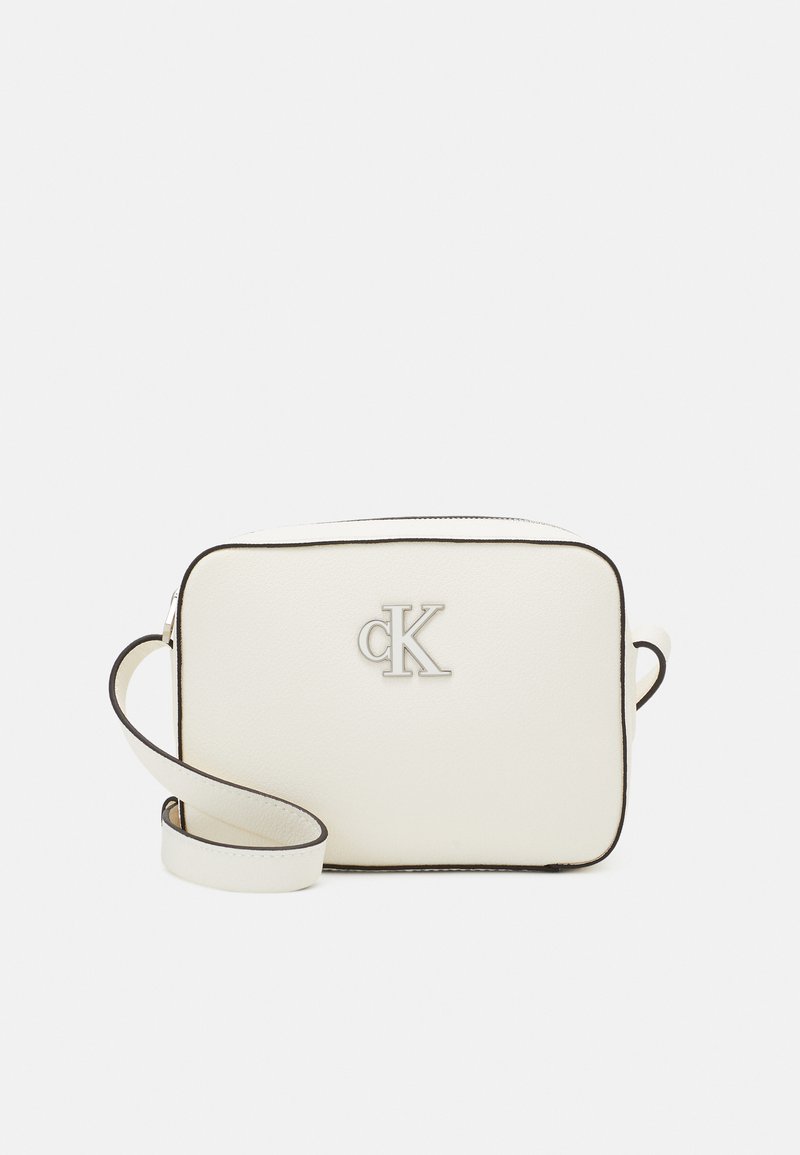 Calvin Klein Jeans MINIMAL MONOGRAM CAMERA BAG Umhängetasche warm white/weiß Zalando.de