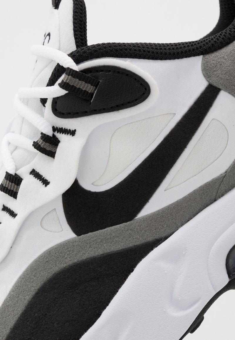 Nike Sportswear Air Max 270 React Trainers White Black Metallic Pewter White Zalando Ie