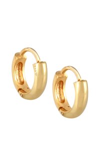 Boucles d'oreilles en or en forme de créole avec une finition lisse et polie et un design légèrement courbé. Dotées d'un fermoir simple et d'un détail texturé à l'intérieur.