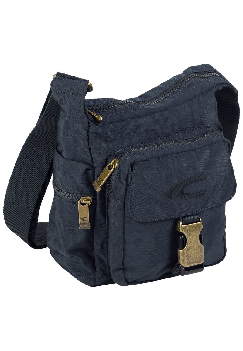 Dunkelblaue Stoff-Crossbody-Tasche mit strukturierter Oberfläche, goldenen Reißverschlüssen, verstellbarem Tragegurt und mehreren Fächern zur Aufbewahrung.