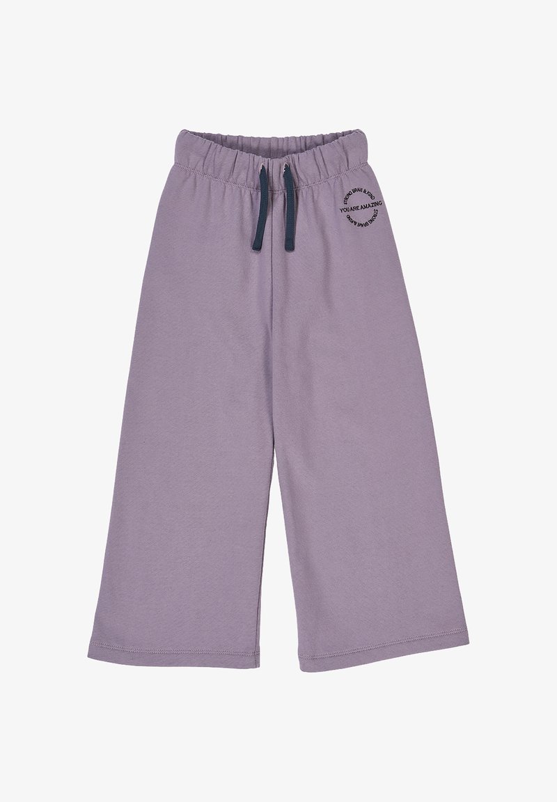 Fialové kalhoty s širokými nohavicemi vyrobené z měkké bavlny. Mají elastický pas se stahovacími šňůrkami a malý tištěný detail na jedné nohavici.