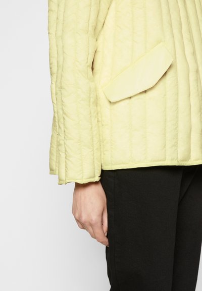 Holzweiler SPRING JACKET - Casaco de penas - light yellow