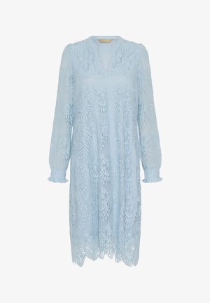 Hele sinine pitskleit pikkade varrukate, V-kaeluse, keerukate lillemustrite ja volangkäistega, millel on põlvekohale ulatuv lõige.