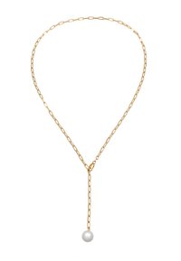 Collier en chaîne dorée avec des maillons allongés, agrémenté d'un pendentif en perle blanche suspendu à une section inférieure.