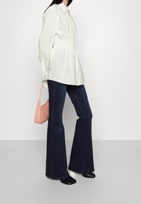 DESIGNERS REMIX Blusa - beige