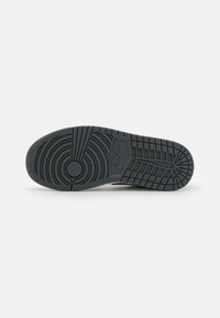 Jordan AIR JORDAN 1 LOW - Baskets basses - sail/off noir/dark grey/white