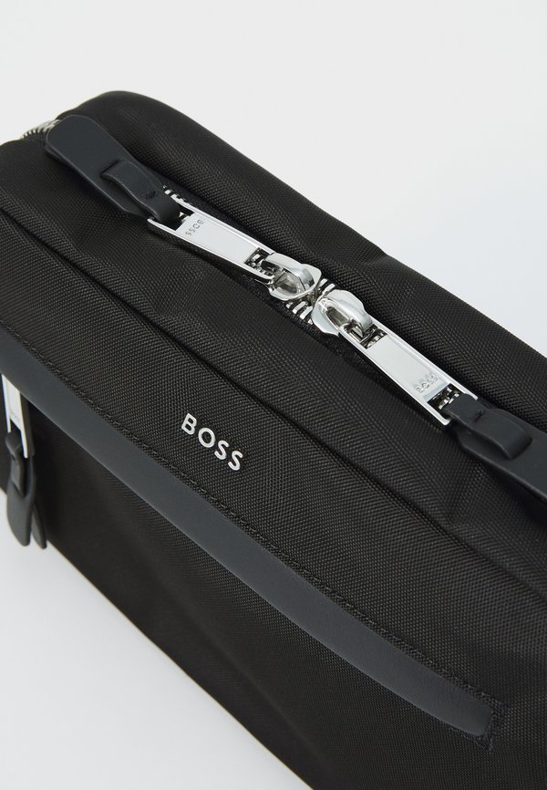 HIGHWAY WASHBAG - Wash bag3