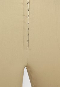 Calvin Klein Jeans SLIM FIT HIGH WAIST PANTS - Παντελόνι - travertine