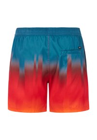 Zwemshorts voor heren met een gradientontwerp van blauw naar rood, gemaakt van lichtgewicht materiaal met een elastische tailleband en een achterzak.