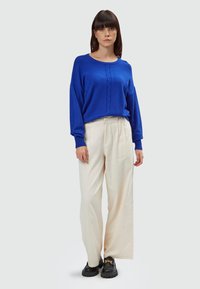 INFLUENCER CENTRAL CABLE PULL - Jersey de punto - royal