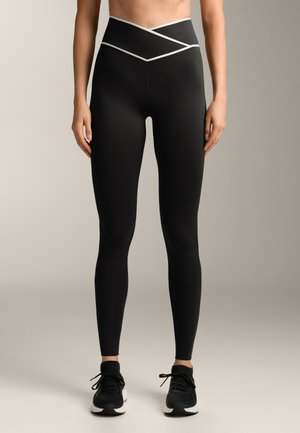 PERFECT-ADAPT CROSSOVER V-CUT  - Tajice - black