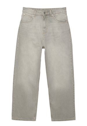 Világosszürke, egyenes szárú farmer elöl zsebekkel, övbújtatókkal, gombos és cipzáras rögzítéssel, fehér háttéren, laposan lerakva.