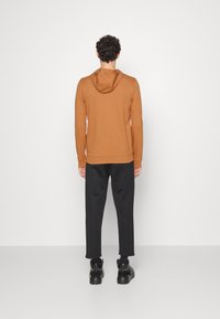 HUGO DAPLE - Camisola com fecho - medium brown