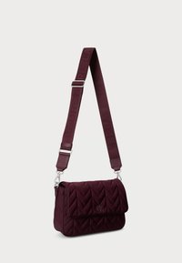 Lauren Ralph Lauren QUILTED MEDIUM STEVIE MESSENGER BAG - Soma ar siksnu pāri ķermenim - dark garnet/dark garnet