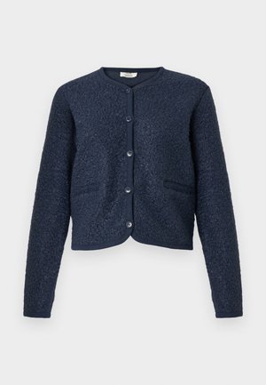 Cardigã cropped azul-marinho com tecido texturizado, gola redonda, fecho de cinco botões e dois bolsos frontais. Punhos lisos em malha.