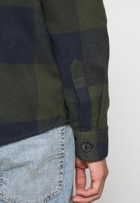 Only & Sons ONSLAIN LIFE CHECK HOODIE - Casaco de verão - peat