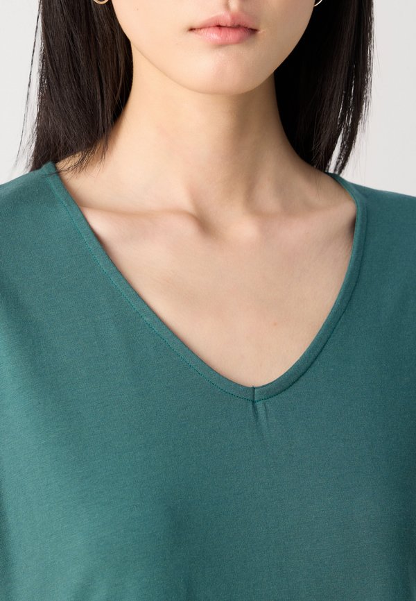 DRESS V NECK - Jersey dress - summer pine4