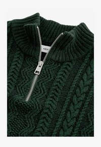 Non sélectionné, dark green