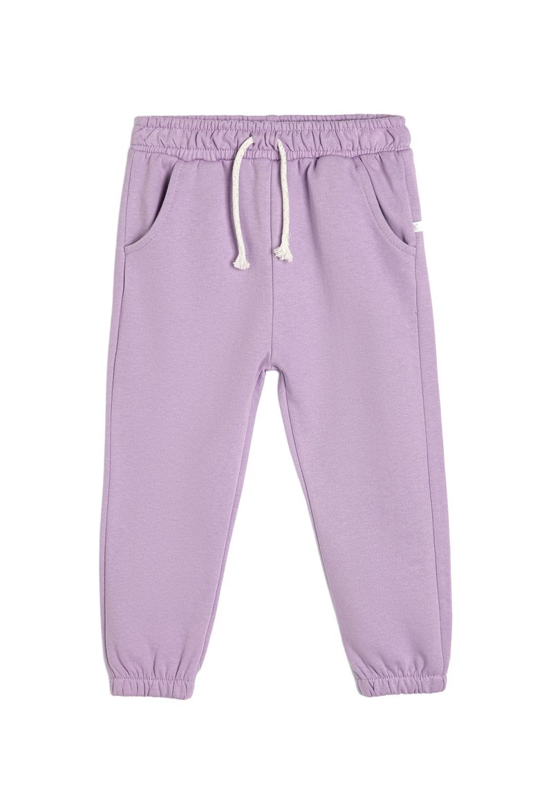 Pantalones de chándal morados de tela suave, con una cintura elástica y cordón ajustable, dos bolsillos laterales y puños elásticos en los tobillos.