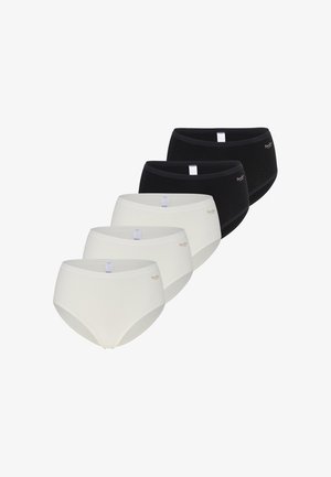 Set van vijf dames slips met hoge taille, drie witte en twee zwarte, afwisselend gerangschikt op een witte achtergrond.