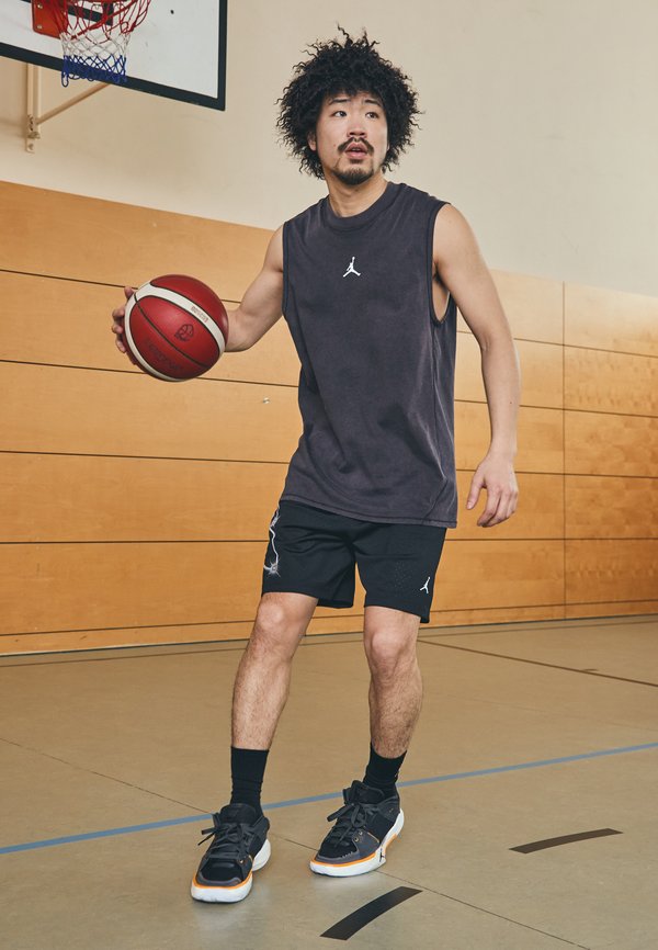 23 GRAPHIC SHORT - Sports shorts4