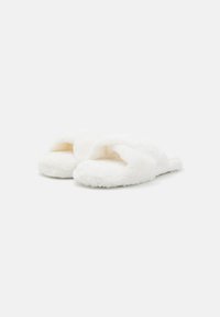 Anna Field Slippers - white