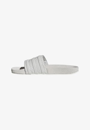 adidas Originals LIFESTYLE ADILETTE - Pantolette flach - weissweissweiss