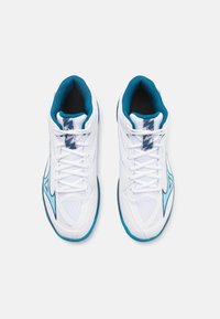 Mizuno THUNDER BLADE Z - Volleyball shoes - white/moroccan blue/silver