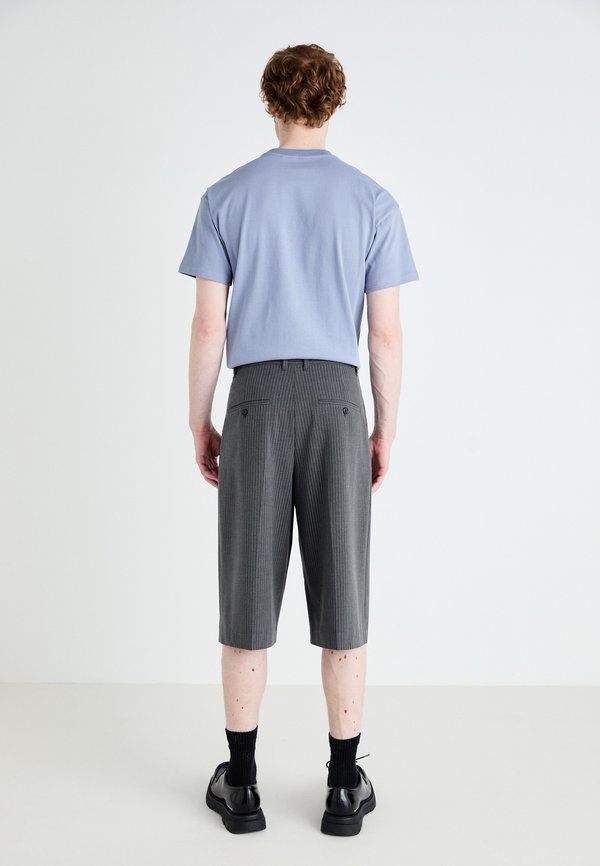 JOEY LOOSE LONG SUIT  - Shorts2