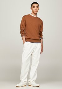 Tommy Hilfiger MONOTYPE TIPPED - Maglione - desert khaki