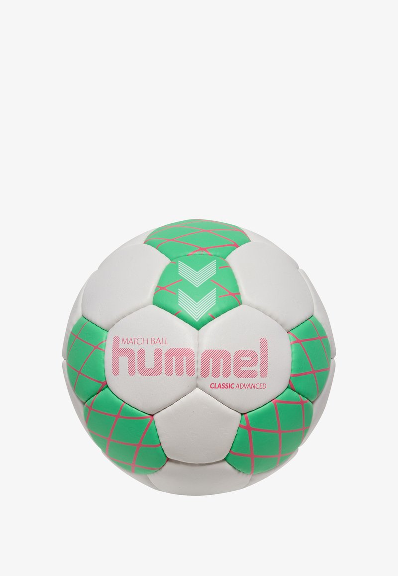 Vit och grön handboll med hexagonala paneler, prydd med rosa rutmönster och "hummel CLASSIC ADVANCED"-logotyp. Slät yta.