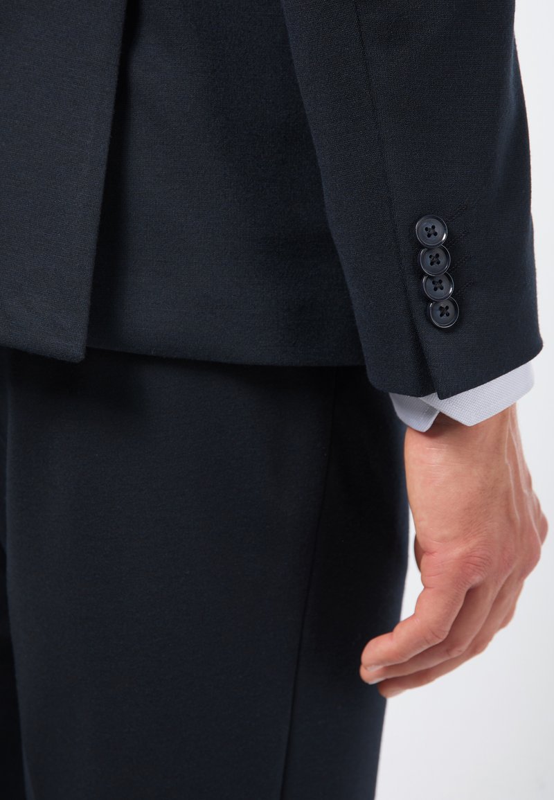 Herren Komplettanzüge | Pierre Cardin Sakko dark blue/dunkelblau - KY91448 Herren Komplettanzüge | Pierre Cardin Sakko dark blue/dunkelblau - KY91448
