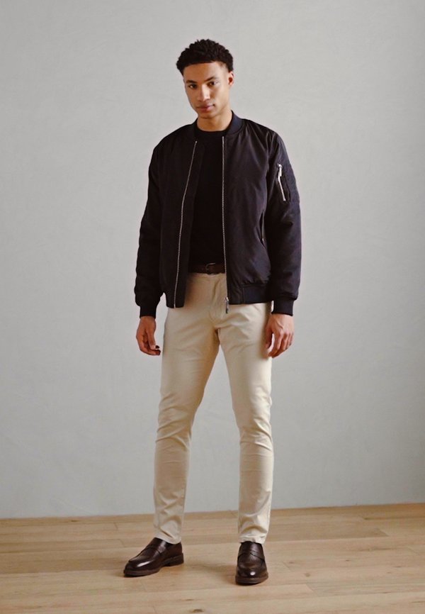 GOVER - Chinos - fog2