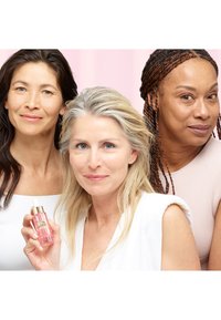 L'Oréal Paris Skin AGE PERFECT GOLDEN AGE OIL-SERUM - Serum