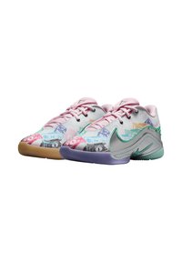 Nike Performance LEBRON  - Scarpe da basket - weiss