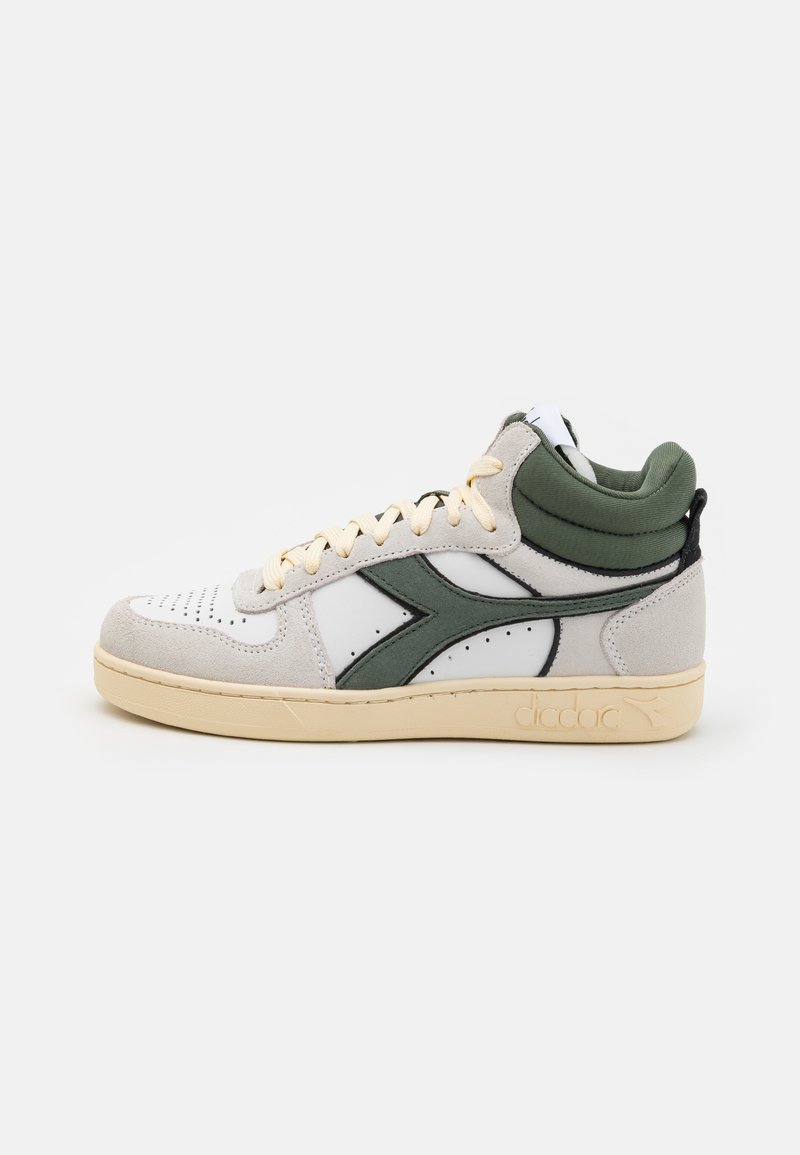 Demi Cut Line Diadora MAGIC BASKET DEMI CUT UNISEX - Sneakers hoog - white/dark ...