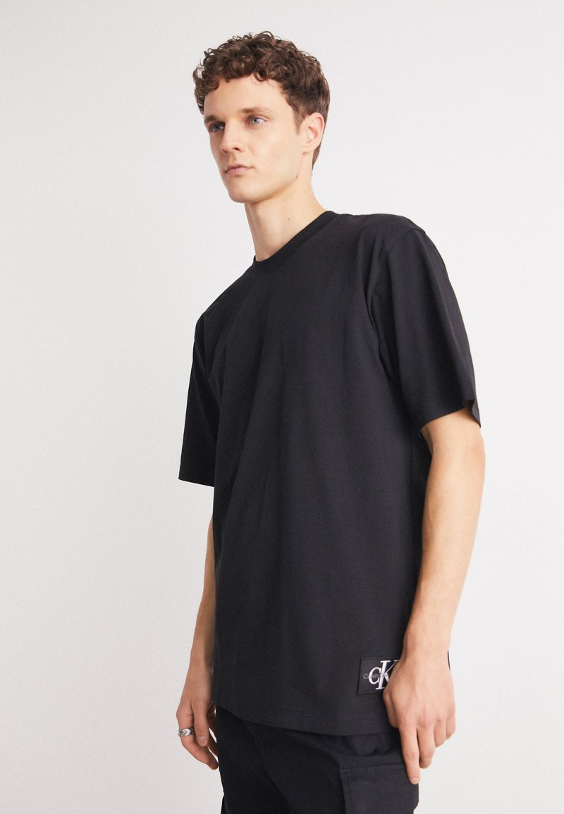 Canottiere, t-shirt e top donna eleganti e casual