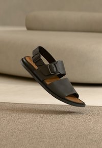 Επιλέχθηκε, black