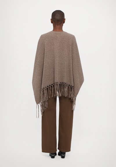 Weekend Max Mara POMPOSA - Cape - castagno