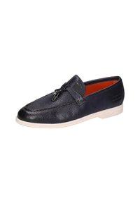 Schwarzblaue Lederloafer mit einer strukturierten Oberfläche, weißer Sohle und einem dekorativen Vorderband mit einem kleinen metallischen Akzent.